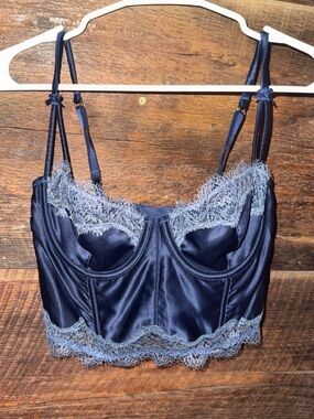Never worn Victoria Secret Bra top 34C